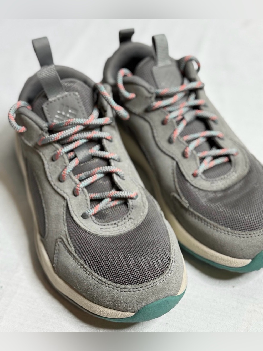 Columbia Women’s Pivot Mid Waterproof Trail Hiking Shoes Gray  6.5 - Picture 6 of 9